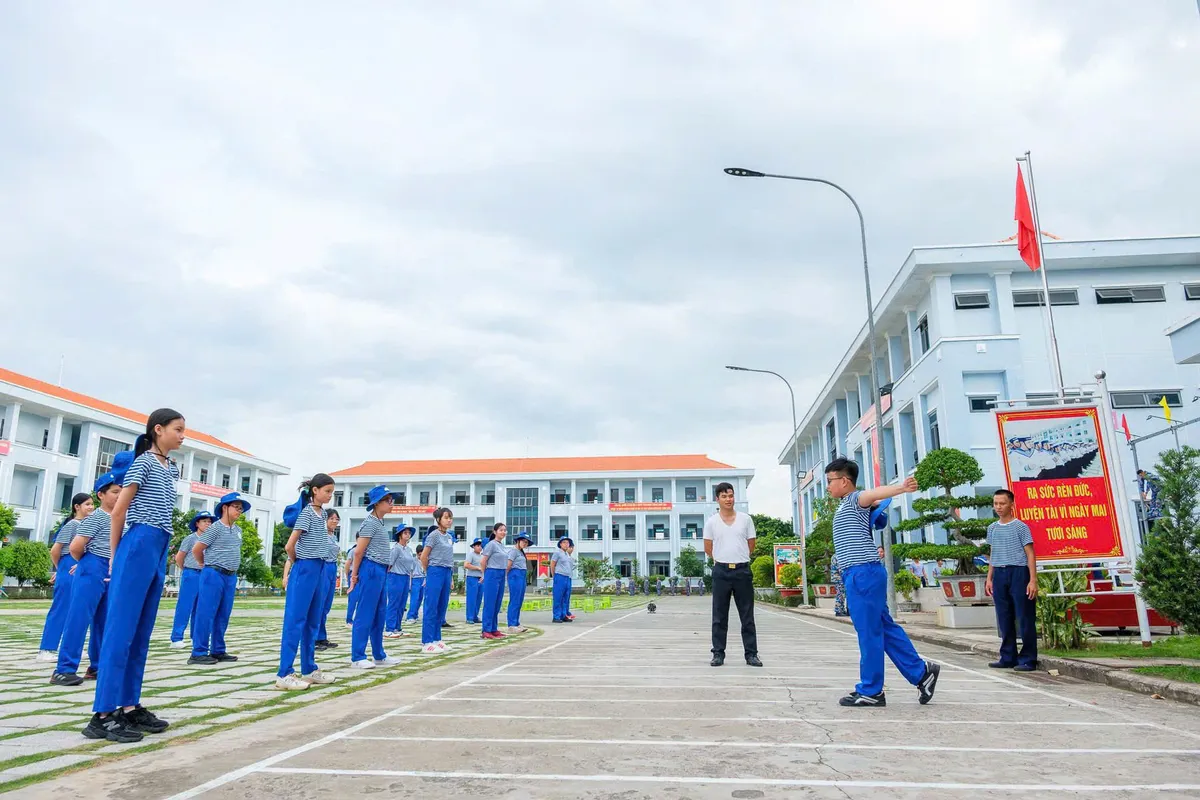 "Học kỳ Qu&acirc;n đội" &ndash; Ươm mầm tuổi thơ, r&egrave;n luyện đức t&iacute;nh tốt- Ảnh 14.