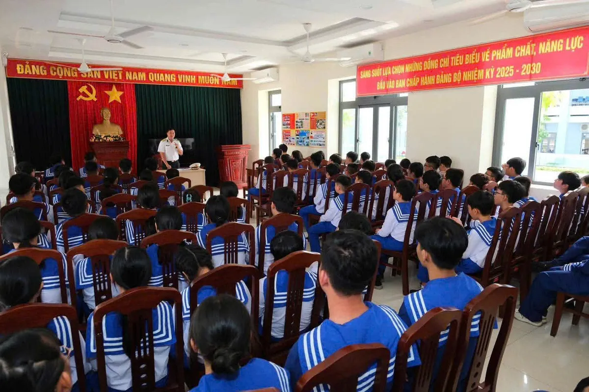 "Học kỳ Qu&acirc;n đội" &ndash; Ươm mầm tuổi thơ, r&egrave;n luyện đức t&iacute;nh tốt- Ảnh 15.