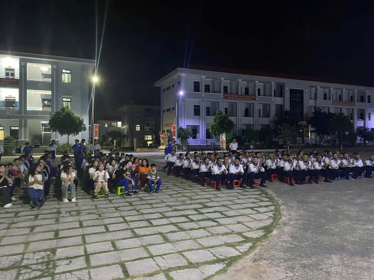 "Học kỳ Qu&acirc;n đội" &ndash; Ươm mầm tuổi thơ, r&egrave;n luyện đức t&iacute;nh tốt- Ảnh 3.