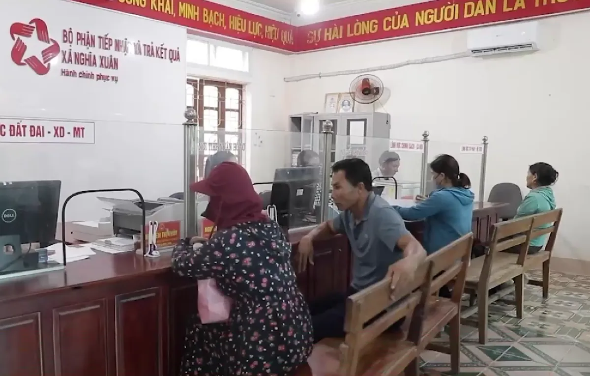 Gấp rút xử lí công việc tồn đọng trước khi vận hành chính quyền hai cấp - Ảnh 5.