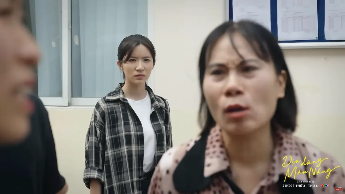 Dịu dàng màu nắng - Tập 20: Nhóm Xuân nghi ngờ có người phá hoại máy móc - Ảnh 4.