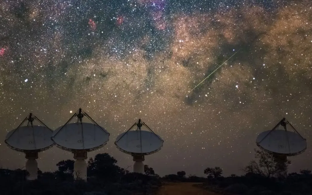 Kính thiên văn vô tuyến ASKAP phát hiện tín hiệu mạnh từ vệ tinh NASA ngừng hoạt động năm 1967. (Ảnh: Alex Cherney/CSIRO)