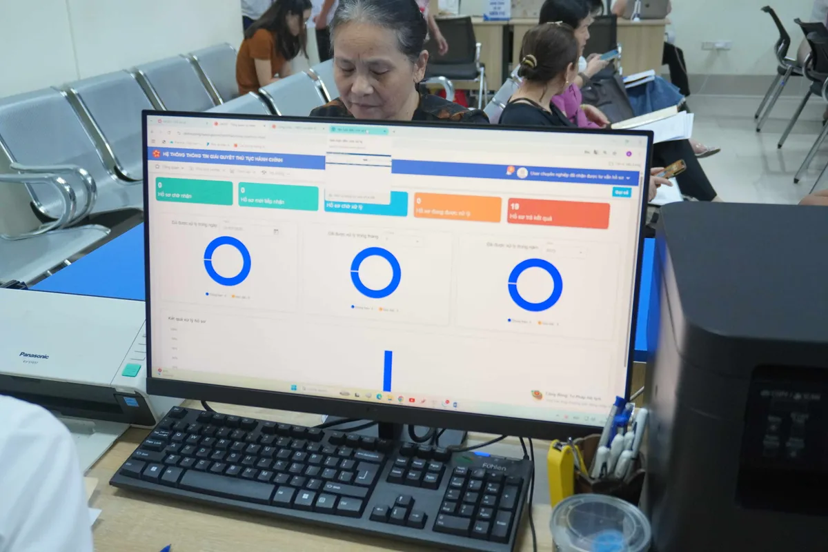 Thời khắc lịch sử: Hôm nay (1/7), chính quyền địa phương 2 cấp bắt đầu hoạt động - Ảnh 3.