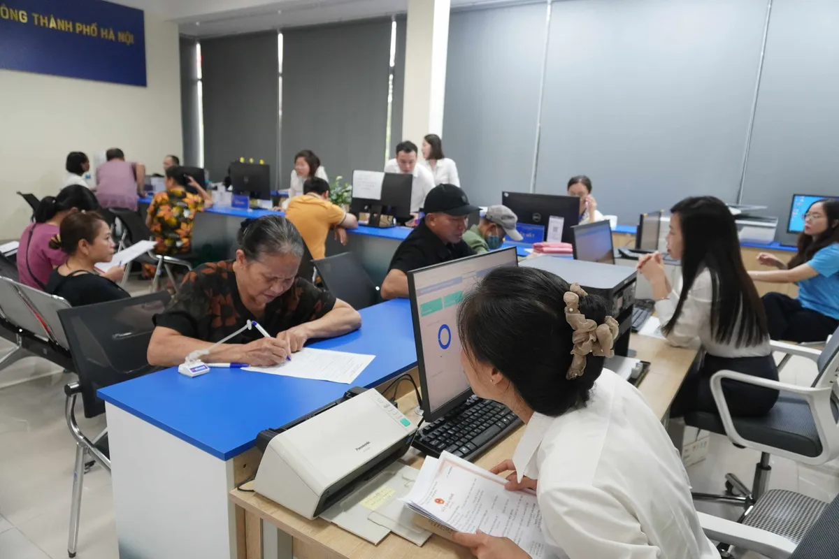 Thời khắc lịch sử: Hôm nay (1/7), chính quyền địa phương 2 cấp bắt đầu hoạt động - Ảnh 1.
