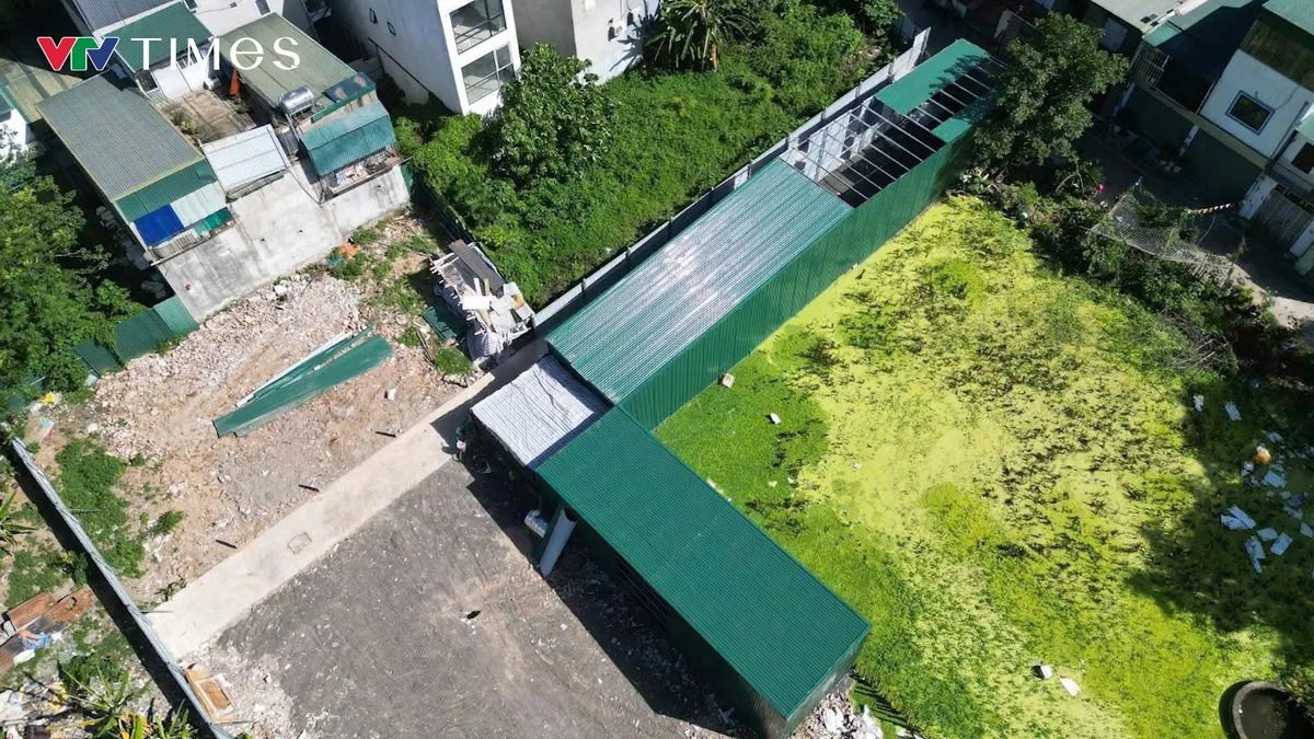 Hà Nội: Ao hồ bị "bức tử", xây dựng loạt công trình có dấu hiệu trái phép tại phường Định Công - Ảnh 4.