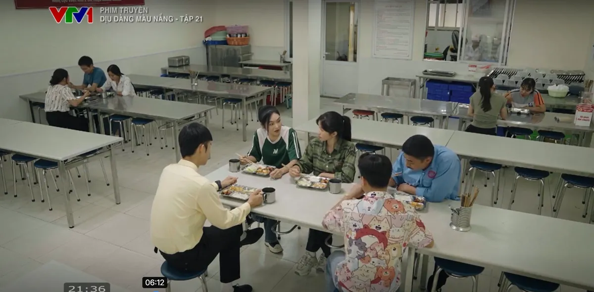 Dịu d&agrave;ng m&agrave;u nắng - Tập 21: Phong xử l&yacute; gi&uacute;p anh em Bắc tho&aacute;t cảnh bị ch&egrave;n &eacute;p - Ảnh 15.