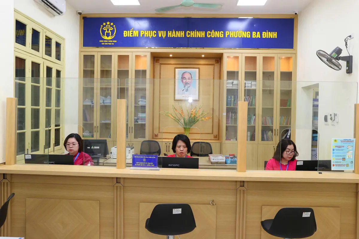 Vận hành chính quyền địa phương 2 cấp: Không để gián đoạn hoạt động sản xuất, kinh doanh - Ảnh 2.