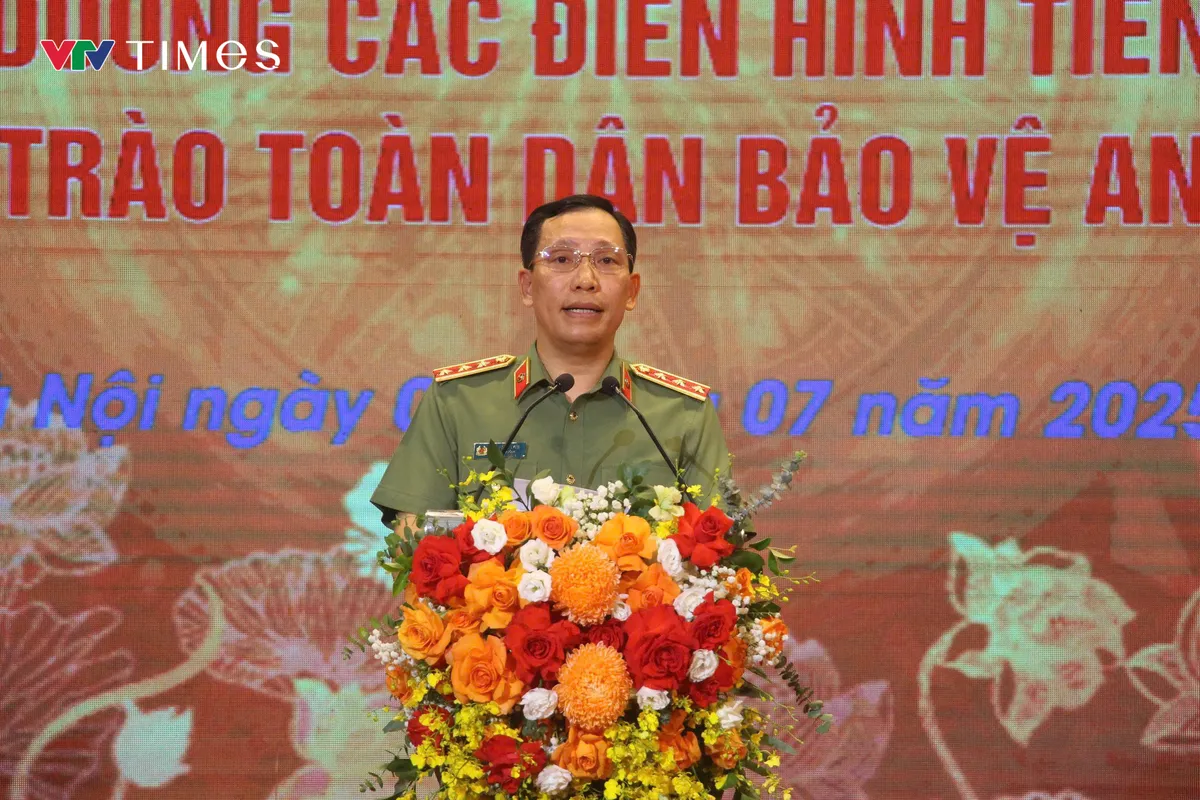 Hà Nội: Tuyên dương điển hình tiên tiến trong phong trào toàn dân bảo vệ an ninh Tổ quốc 2025 - Ảnh 5.