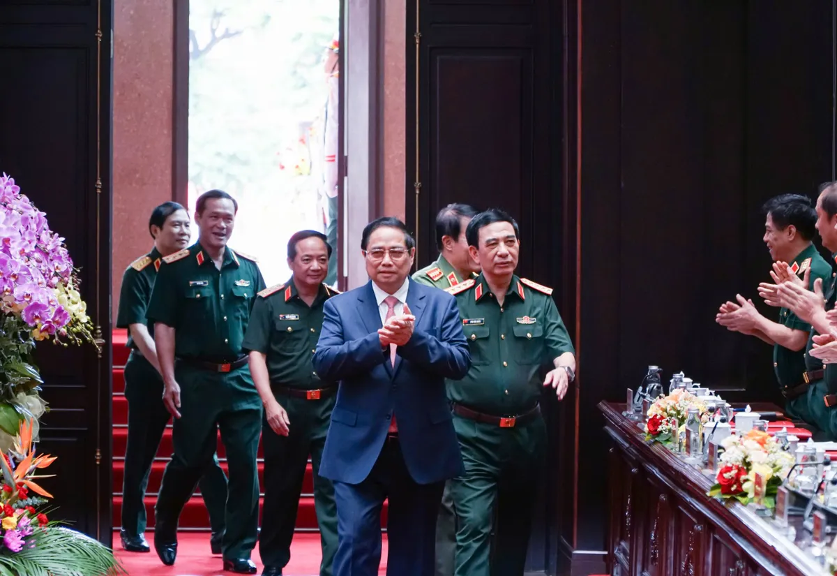 Thủ tướng Phạm Minh Chính dự Hội nghị quân chính toàn quân 6 tháng đầu năm 2025 - Ảnh 1.