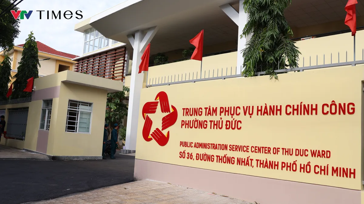 Robot tiếp dân ở phường: Giao diện thân thiện, phục vụ tận tay - Ảnh 1.