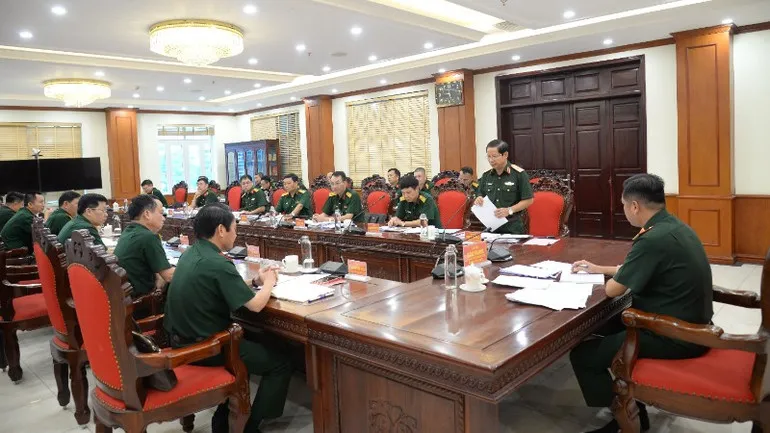 Tiểu ban diễu binh, diễu hành A80 Bộ Quốc phòng làm việc với Bộ Tư lệnh Thủ đô Hà Nội- Ảnh 1.