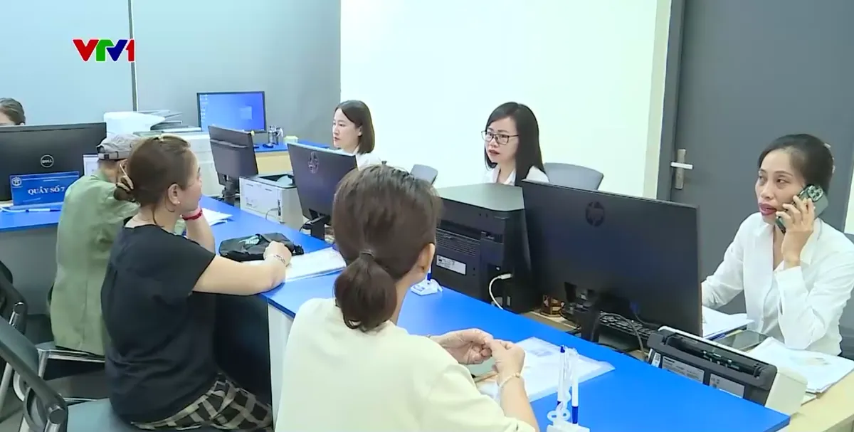 Đẩy mạnh phân cấp, phân quyền ở cấp xã để giảm tải và nâng cao hiệu quả phục vụ người dân - Ảnh 3.