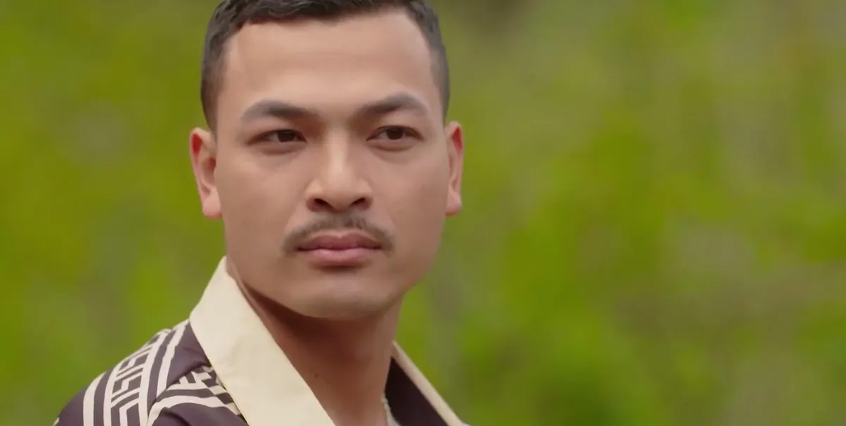 Vũ Tuấn Việt: 'Phải làm tâm lý với vợ' trước khi quay cảnh nóng phim Mặt trời lạnh - Ảnh 1.