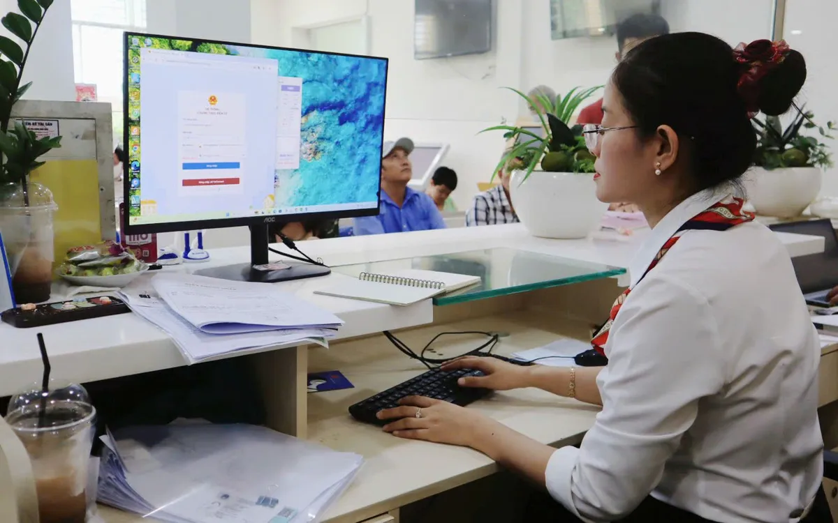 TP Hồ Chí Minh giải quyết chế độ cho hơn 2.000 người nghỉ việc do tinh giản- Ảnh 1. TP Hồ Chí Minh giải quyết chế độ cho hơn 2.000 người nghỉ việc do tinh giản- Ảnh 1.