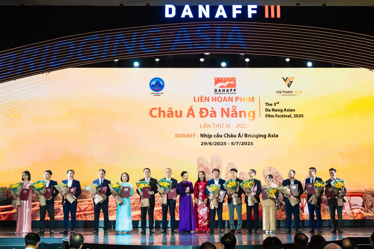 Vinamilk đồng hành cùng Liên hoan phim Châu Á Đà Nẵng: Tôn vinh sáng tạo ngành điện ảnh- Ảnh 3. Vinamilk đồng hành cùng Liên hoan phim Châu Á Đà Nẵng: Tôn vinh sáng tạo ngành điện ảnh- Ảnh 3.