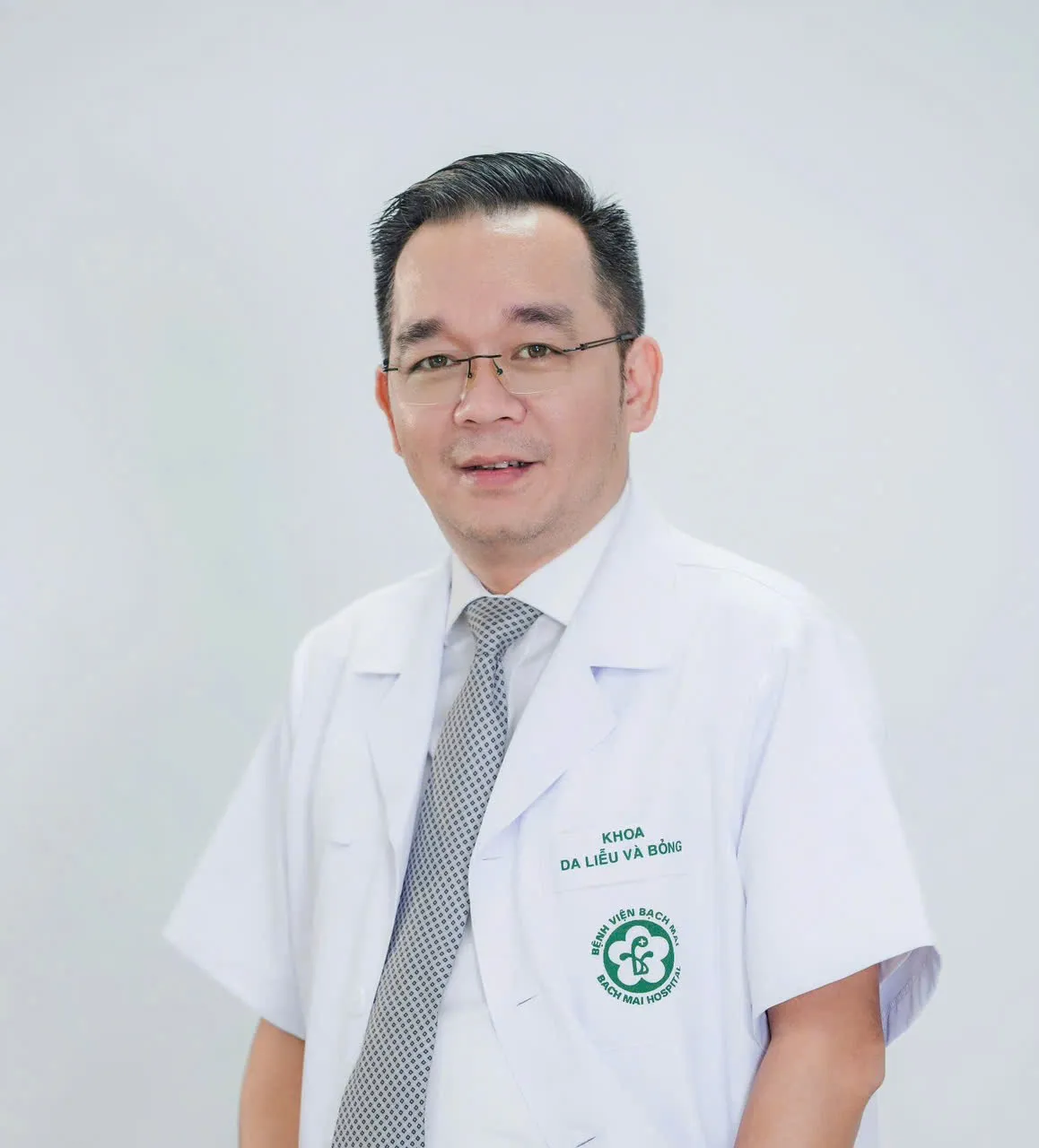 Kê đơn thuốc dài ngày theo Thông tư 26: Bước tiến vì người bệnh mạn tính- Ảnh 2. Kê đơn thuốc dài ngày theo Thông tư 26: Bước tiến vì người bệnh mạn tính- Ảnh 2.