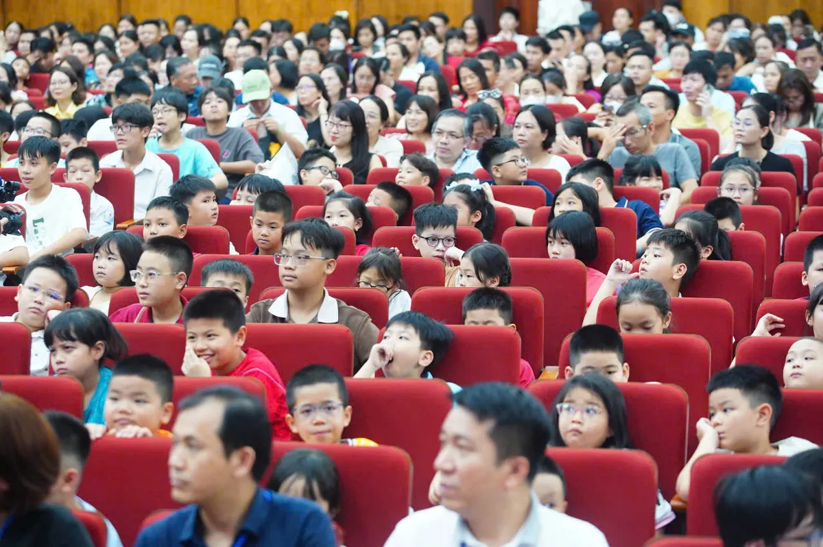Áp dụng AI hỗ trợ chấm thi, chọn ra 354 giải tại VCK Đấu trường Toán học châu Á 2025 - Ảnh 4.