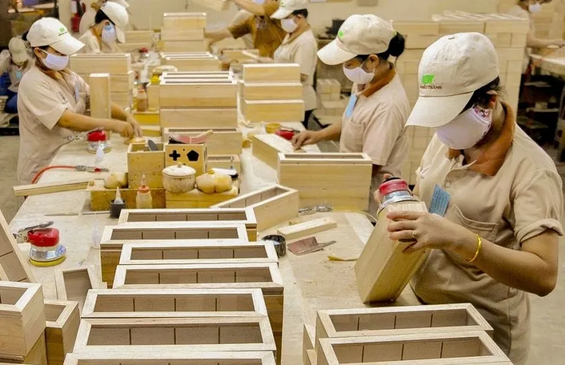 Hàng loạt ngành hàng xuất khẩu “vượt sóng” nửa đầu 2025 - Ảnh 2.