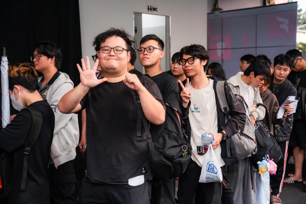 Fancy United Esports l&ecirc;n ng&ocirc;i tại s&acirc;n khấu ON LAN đầu ti&ecirc;n của ON Live VALORANT Series

- Ảnh 3.