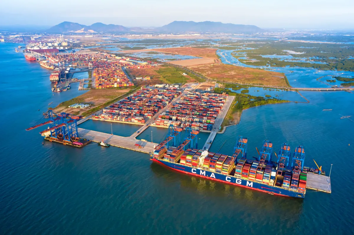 Bộ Xây dựng chấp thuận cho cảng Gemalink chính thức đón tàu container siêu trọng tải hơn 232.000 DWT - Ảnh 1.