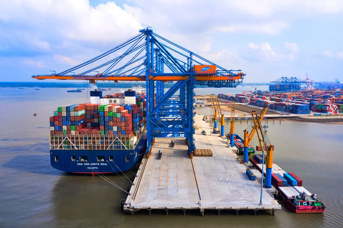 Bộ Xây dựng chấp thuận cho cảng Gemalink chính thức đón tàu container siêu trọng tải hơn 232.000 DWT - Ảnh 2.