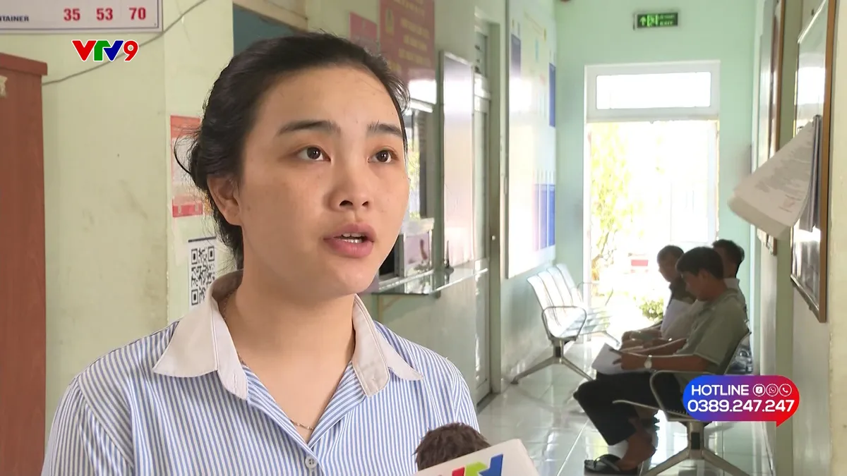 0807-PNHN.-TRINH-Phản ứng tích cực của người dân khi làm thủ tục đăng ký sau sáp nhập.jpg