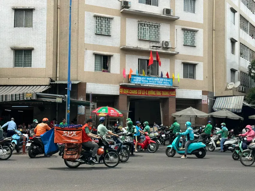 Cựu Trưởng ban quản trị chung cư Miếu Nổi cùng đồng phạm tham ô 1,2 tỷ đồng- Ảnh 2. Cựu Trưởng ban quản trị chung cư Miếu Nổi cùng đồng phạm tham ô 1,2 tỷ đồng- Ảnh 2.