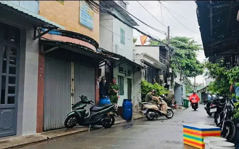 Khu trọ nơi xảy ra cái chết bất thường của nam sinh viên. (Ảnh: PLO)