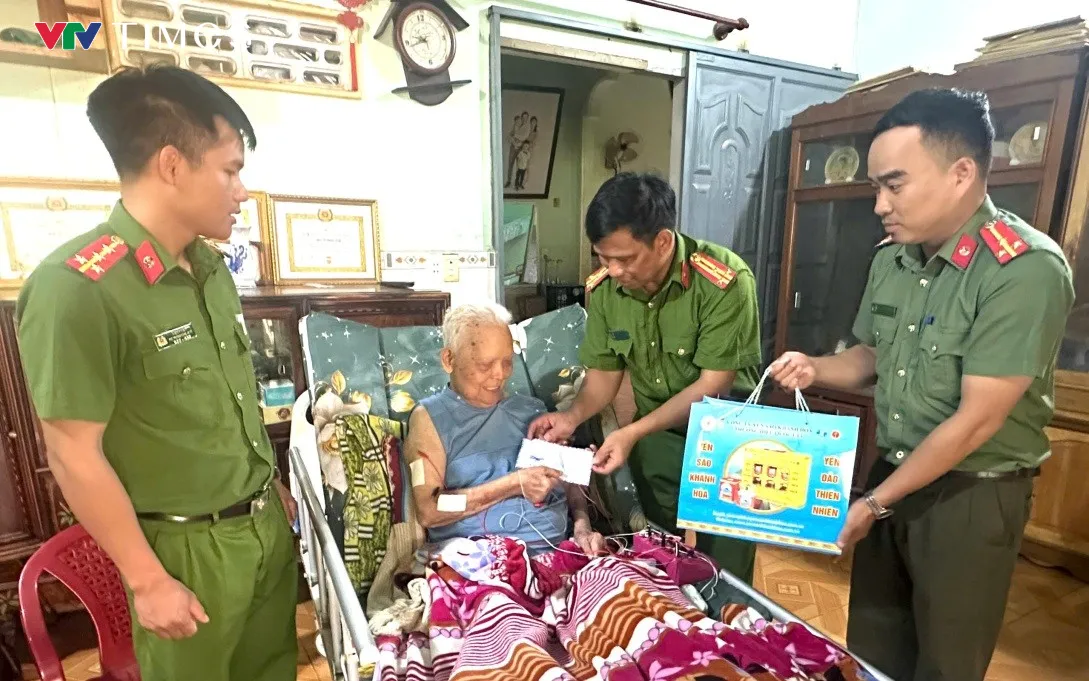 Công an xã Đắk Song: Gần dân, giữ vững bình yên từ những ngày đầu đổi mới - Ảnh 2.
