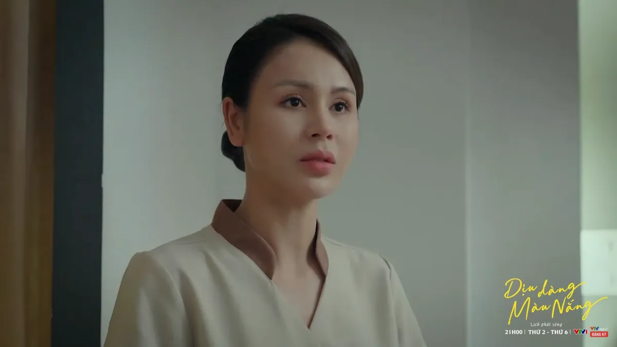 Dịu dàng màu nắng - Tập 26: Lan Anh được bạn thân cứu bàn thua trông thấy - Ảnh 1.
