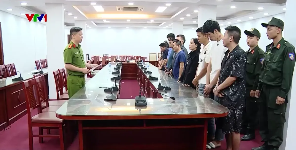 Làm giấy giám định tâm thần giả: Nhiều cán bộ vướng vào vòng lao lý - Ảnh 3.