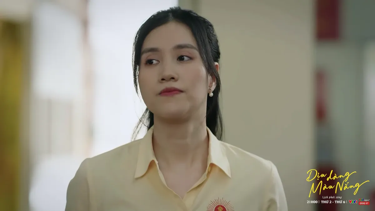 Dịu dàng màu nắng - Tập 26: Lan Anh được bạn thân cứu bàn thua trông thấy - Ảnh 6.