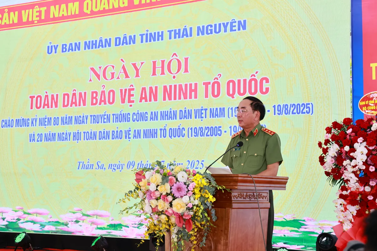 Xây dựng thế trận an ninh nhân dân vững chắc chính là nền tảng đảm bảo ổn định chính trị, phát triển kinh tế - xã hội - Ảnh 2.
