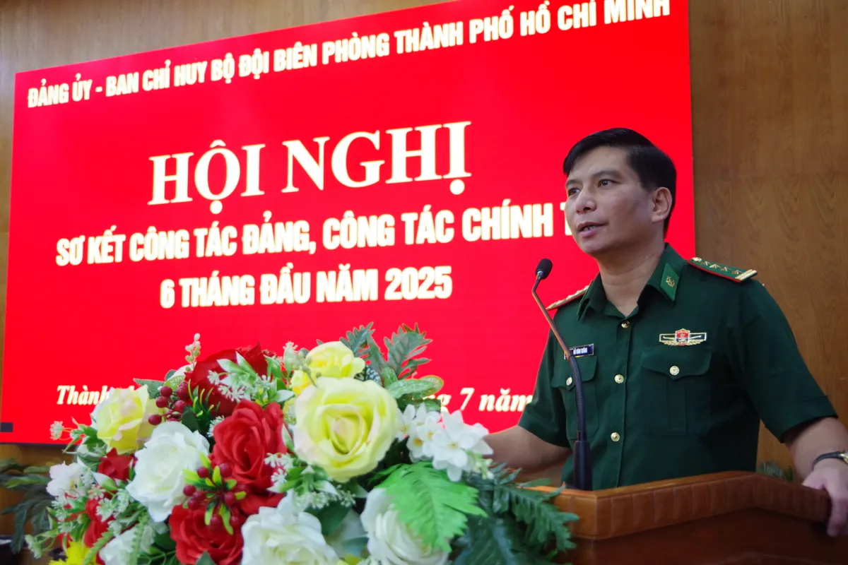Bộ đội Biên phòng TP Hồ Chí Minh triển khai nhiệm vụ cuối năm 2025 - Ảnh 1.