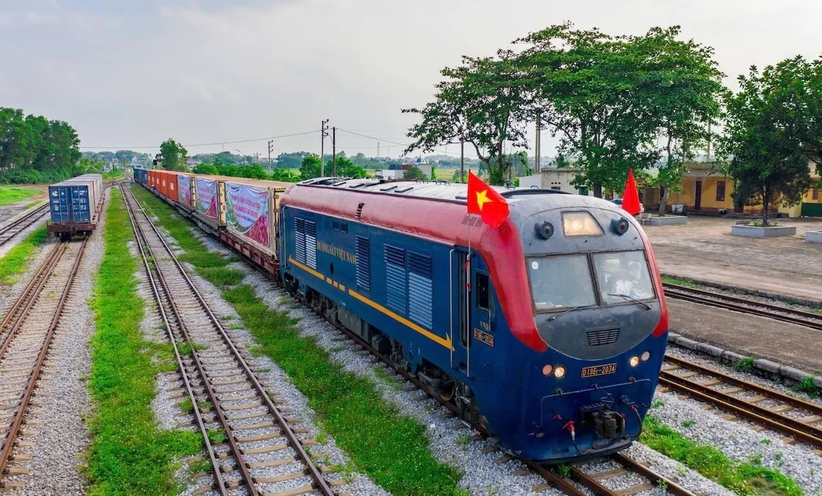 Đảm bảo tiến độ khởi công các dự án đường sắt trọng điểm - Ảnh 1.