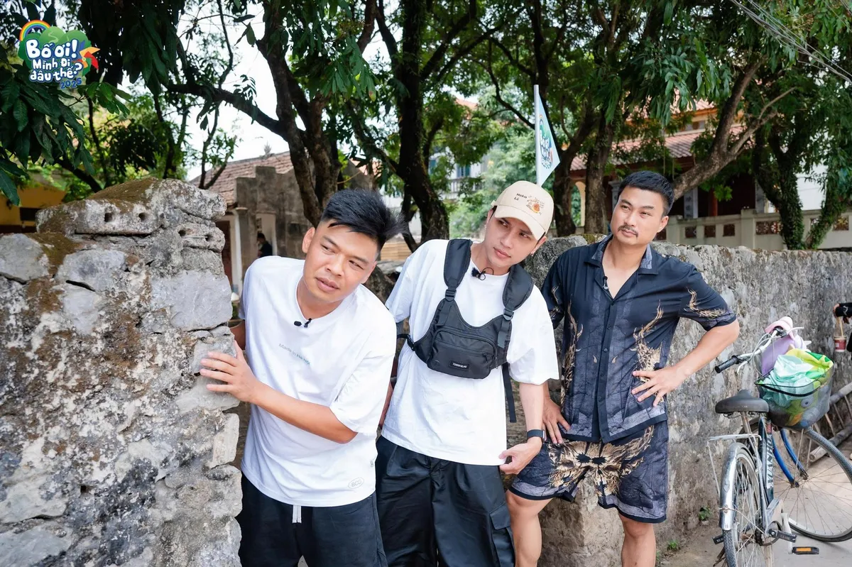 Bố ơi, mình đi đâu thế: Nửa chặng đường đầy ắp niềm vui từ những điều giản dị - Ảnh 1.