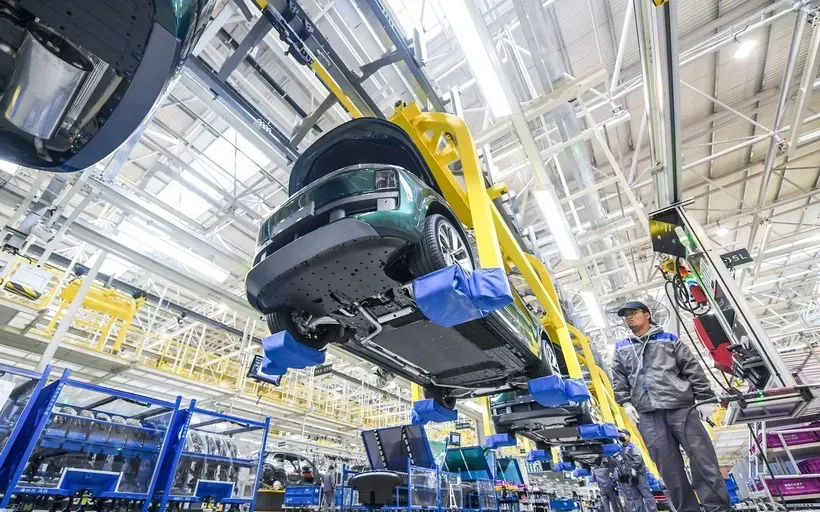 EU mong muốn thiết lập một mối quan hệ "cân bằng và ổn định hơn" với Trung Quốc EU mong muốn thiết lập một mối quan hệ "cân bằng và ổn định hơn" với Trung Quốc