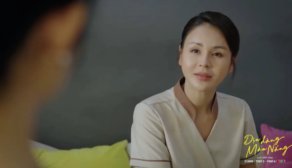 Dịu dàng màu nắng – Tập 27: Lan Anh bị xúc phạm ngay tại spa, Xuân bàng hoàng vì em gái giấu chuyện làm thêm - Ảnh 1.