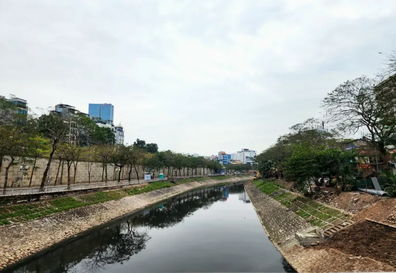 Hà Nội hoàn thành cải tạo sông Tô Lịch trước 30/8 - Ảnh 1.