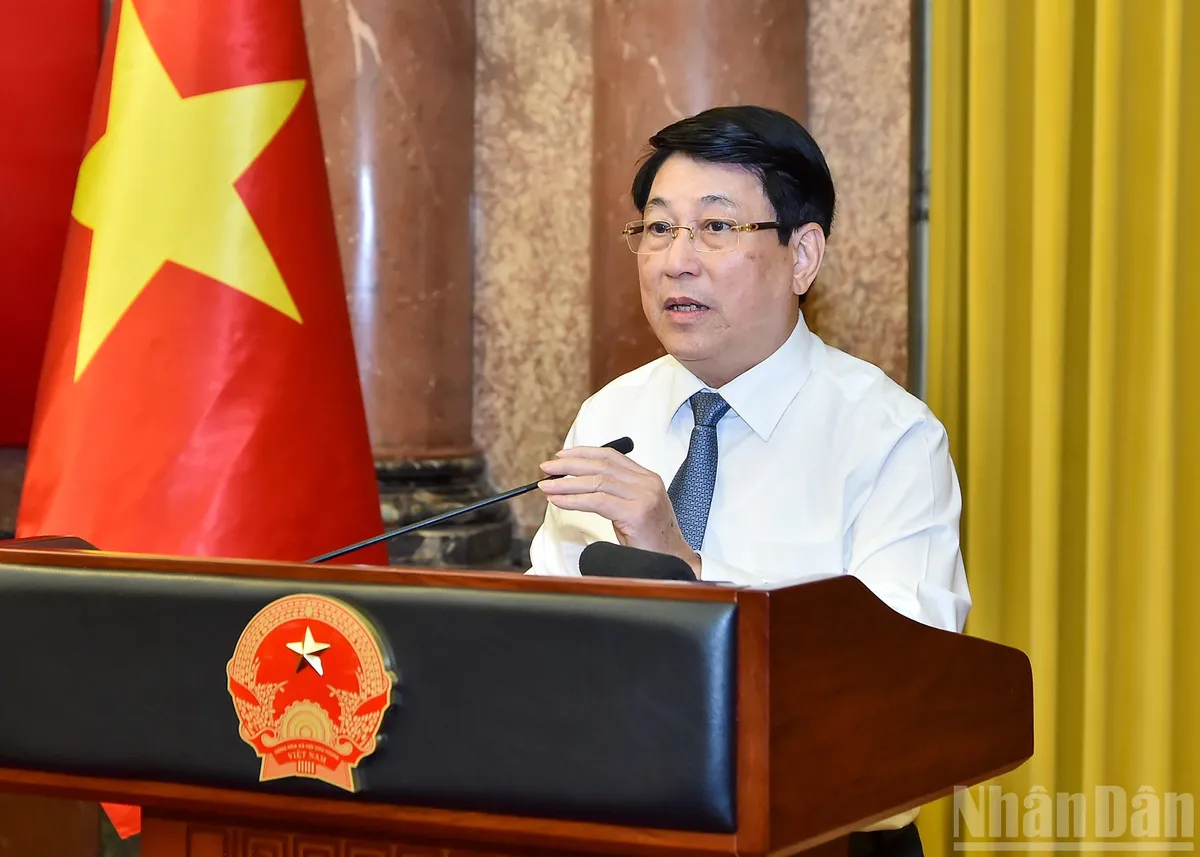 Chủ tịch nước: Mỗi người hãy luôn coi học tập là quyền lợi, trách nhiệm và nghĩa vụ - Ảnh 2.