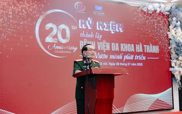 Thiếu tướng. PGS.TS. TTND. Thiếu tướng Đặng Ngọc Hùng Giám đốc Bệnh viện Đa khoa Hà Thành.