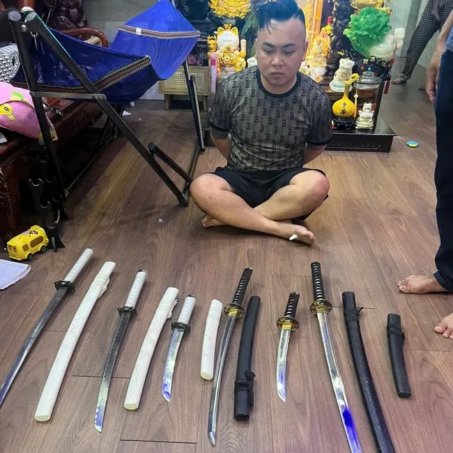Phá chuyên án cho vay lãi nặng với tổng số tiền giao dịch hơn 20 tỷ đồng - Ảnh 3.