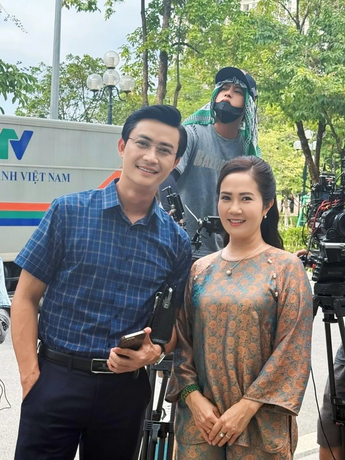 Quỳnh Kool tậu xế hộp hạng sang, chồng H'Hen Niê gây chú ý trên mạng xã hội - Ảnh 3.