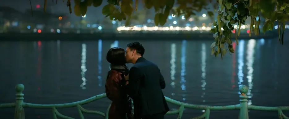 Cầu vồng ở phía chân trời - Tập 12: Oanh lo lắng khi biết Tuấn có cô gái khác săn đón- Ảnh 18. Cầu vồng ở phía chân trời - Tập 12: Oanh lo lắng khi biết Tuấn có cô gái khác săn đón- Ảnh 18.
