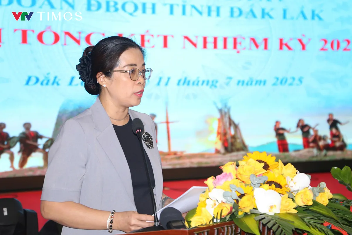 Từ nghị trường đến buôn làng: Đoàn ĐBQH tỉnh Đắk Lắk để lại nhiều dấu ấn nhiệm kỳ 2021 – 2026 - Ảnh 2.