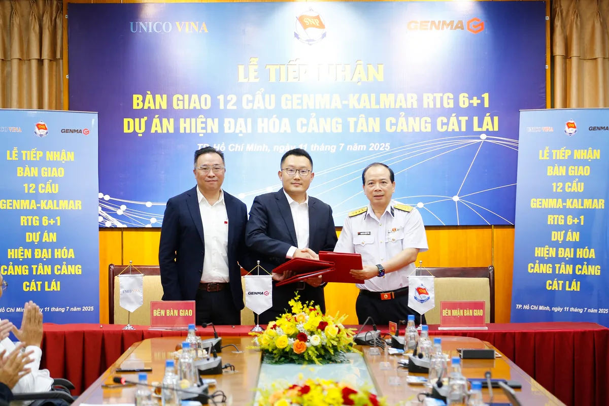 Tân Cảng Sài Gòn tiếp nhận 12 cẩu khung Genma - Kalmar RTG6+1 - Ảnh 3.