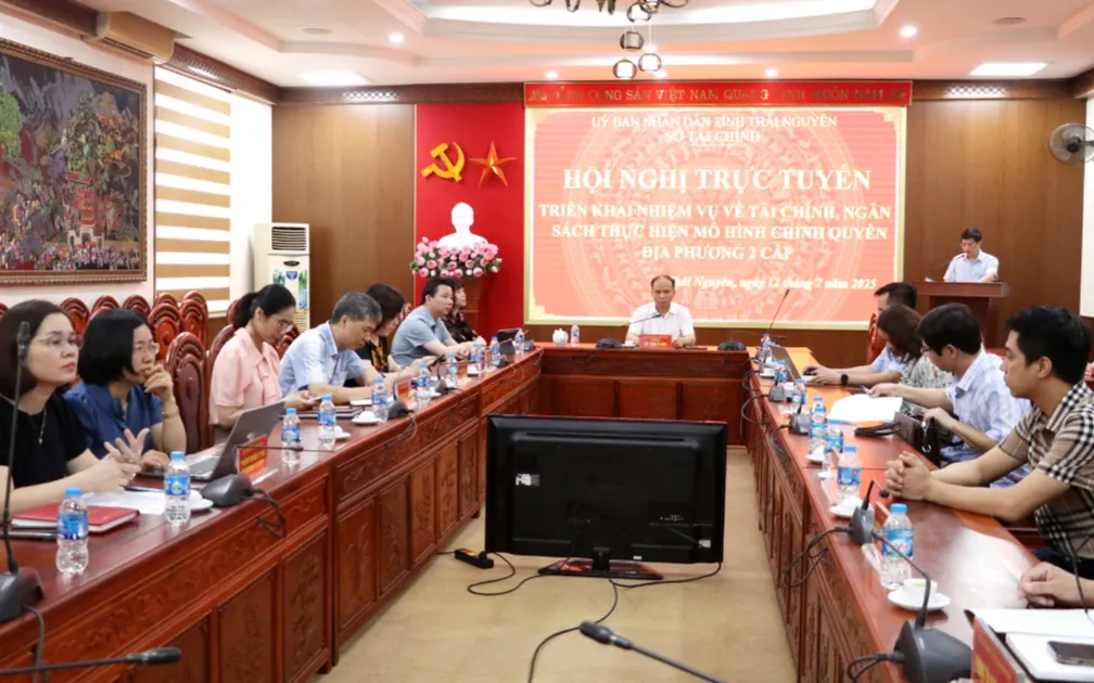 Hội nghị trực tuyến triển khai các nhiệm vụ tài chính, ngân sách cho việc thực hiện mô hình chính quyền địa phương 2 cấp. Hội nghị trực tuyến triển khai các nhiệm vụ tài chính, ngân sách cho việc thực hiện mô hình chính quyền địa phương 2 cấp.
