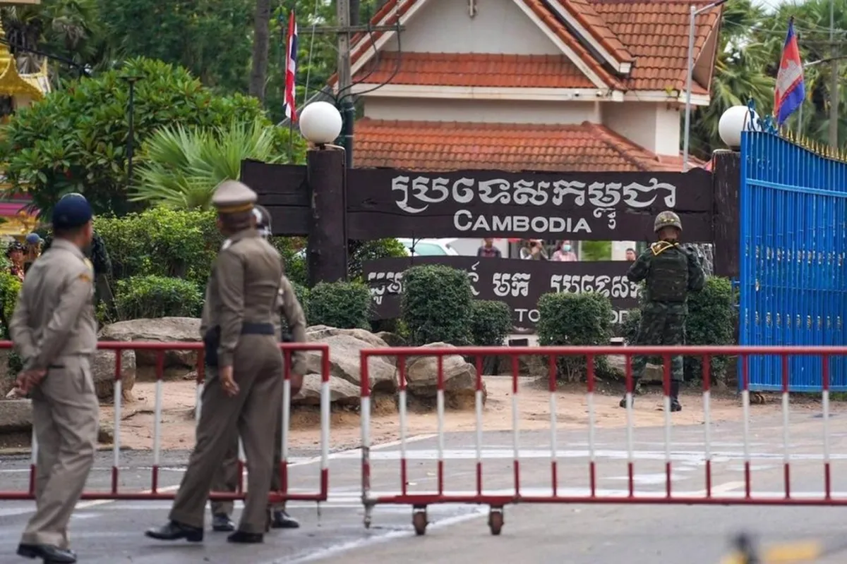 Campuchia công bố hình ảnh xô xát với binh sĩ Thái Lan, lo ngại căng thẳng gia tăng tại biên giới- Ảnh 2. Campuchia công bố hình ảnh xô xát với binh sĩ Thái Lan, lo ngại căng thẳng gia tăng tại biên giới- Ảnh 2.