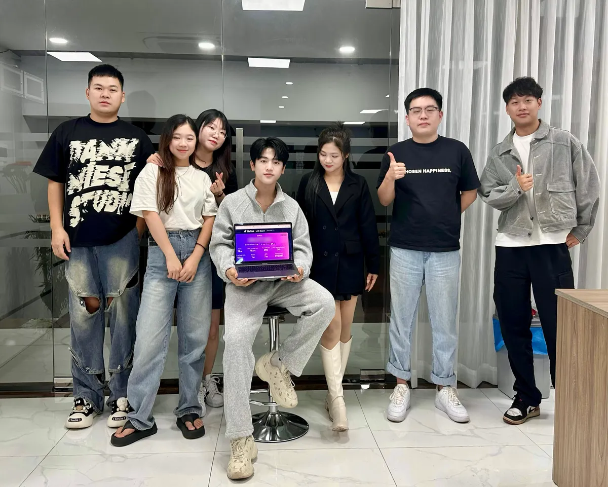 Livestream bán hàng: KOL/KOC cần chuyển mình, hết thời “chạy” KPI - Ảnh 2.