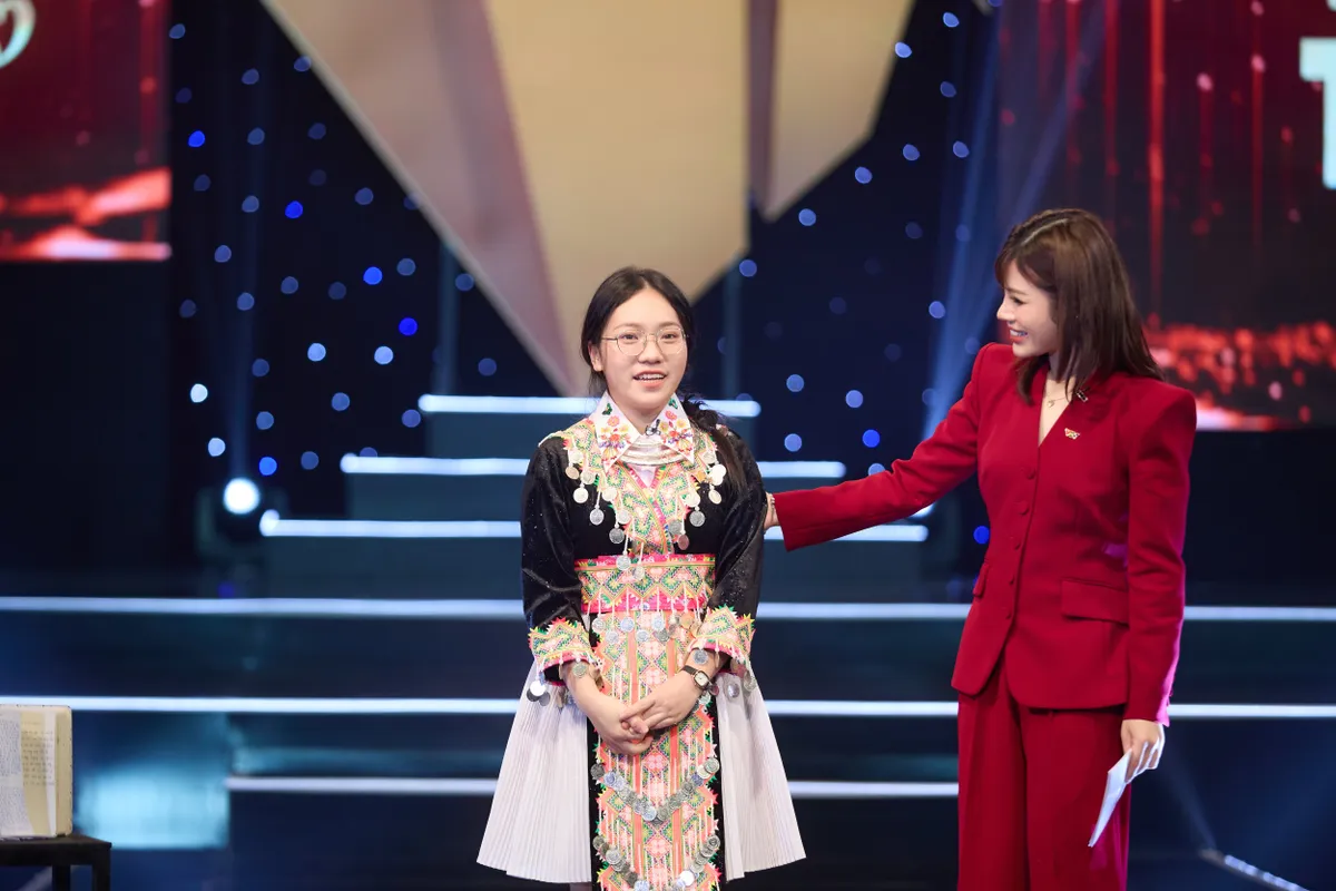 Ấn tượng Việc tử tế tháng 7: Nụ cười và cả những giọt nước mắt của những người "gieo những niềm vui" - Ảnh 3.